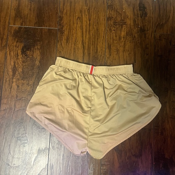 Men’s Tracksmith Twilight Split Shorts Chestnut Brown Size M - Picture 2 of 2